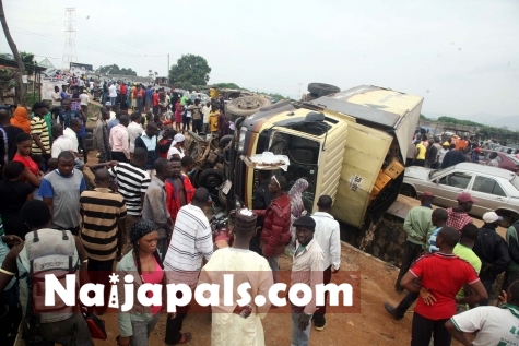 TRAGEDY: Woman Killed, Many Injured As Truck Crushes Six Vehicles In Abuja ?action=dlattach&topic=165596